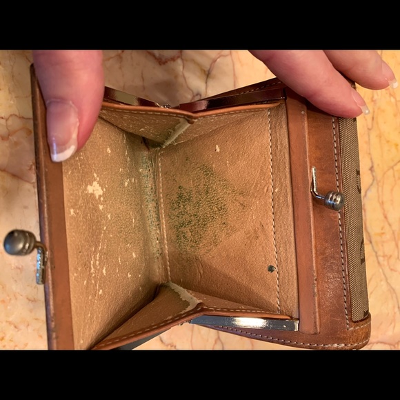 Wallet - Picture 4 of 4